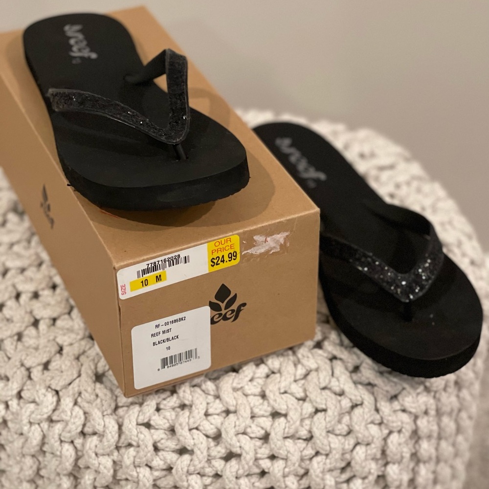Reef Women's Black Flip Flops